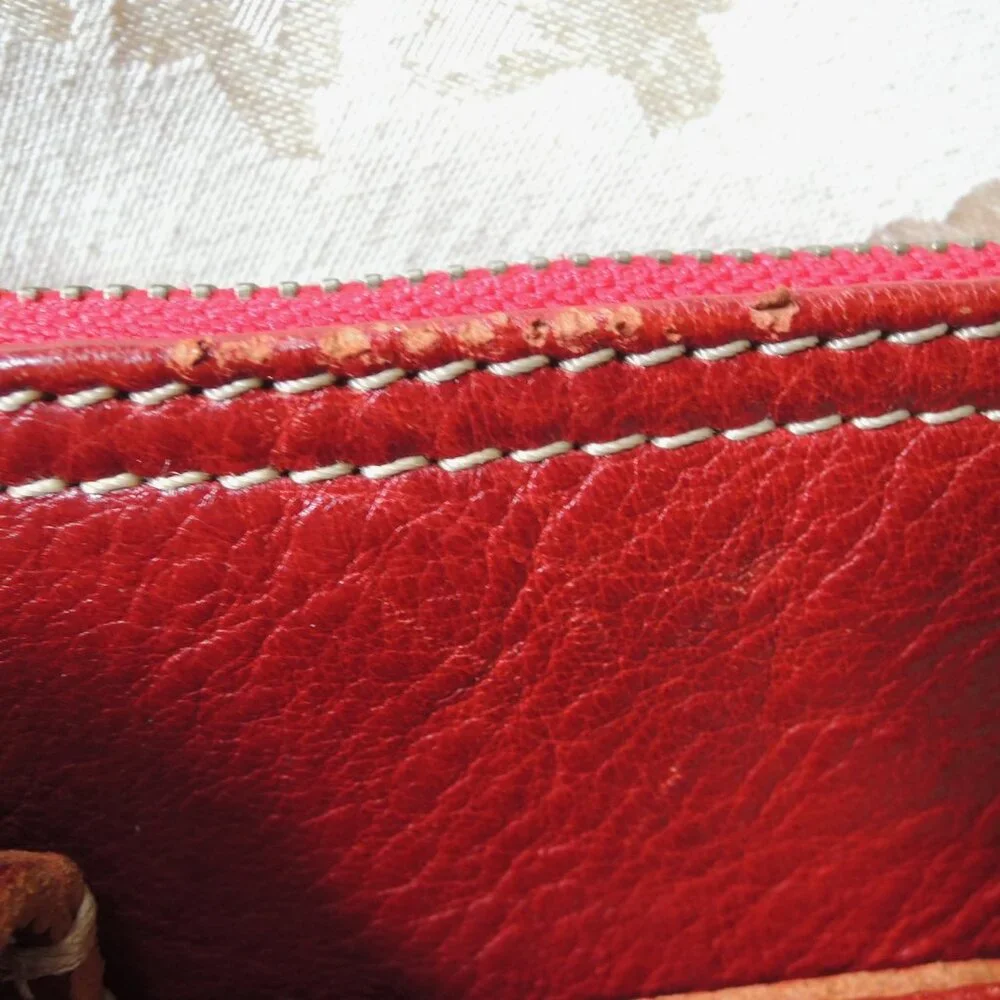 Ellington Red Leather Academia Professional Laptop Shoulder Bag